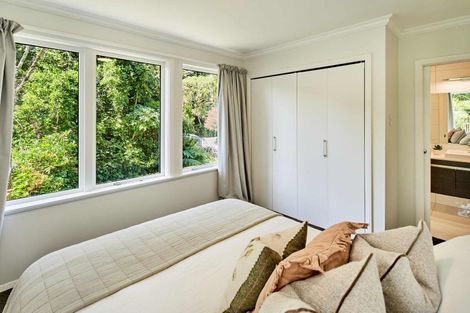 Photo of property in 2 Huia Road, Days Bay, Lower Hutt, 5013