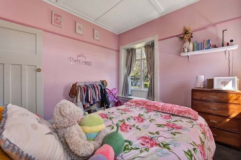 Photo of property in 263 Huatoki Street, Upper Vogeltown, New Plymouth, 4310