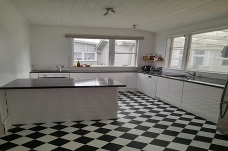 Photo of property in 15 Kelvin Street, Aramoho, Whanganui, 4500