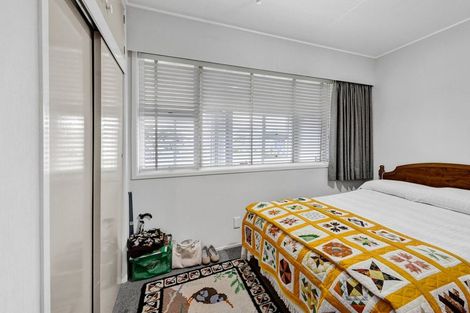 Photo of property in 15 Grey Street, Hawera, 4610