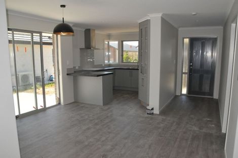 Photo of property in 20 Kotiate Street, Papamoa Beach, Papamoa, 3118