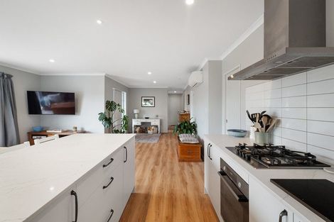 Photo of property in 6 Reel Road, Athenree, Waihi Beach, 3611