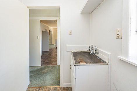 Photo of property in 62 Parkes Avenue, Saint Johns Hill, Whanganui, 4501