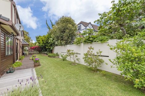 Photo of property in 12 Cumbrian Place, Conifer Grove, Takanini, 2112