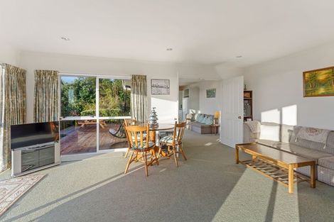 Photo of property in 227 Huia Street, Waikanae, 5391