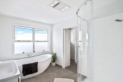 Photo of property in 19 Courtfield Close, Parklands, Christchurch, 8083