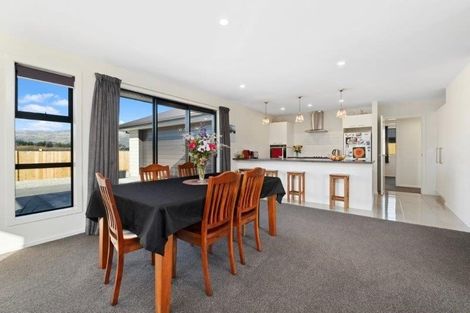Photo of property in 14 Hebbard Court, Albert Town, Wanaka, 9305