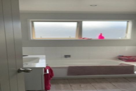 Photo of property in 21 Latimer Way, Petone, Lower Hutt, 5012