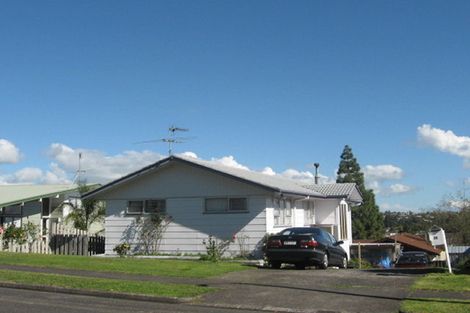 Photo of property in 34 Lewisham Street, Highland Park, Auckland, 2010
