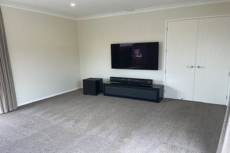 Photo of property in 9 Swindon Close, Mellons Bay, Auckland, 2014