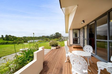 Photo of property in 11 Ash Place, Whalers Gate, New Plymouth, 4310