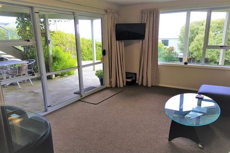 Photo of property in 34 The Brae, Mount Pleasant, Christchurch, 8081