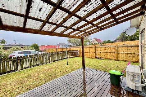 Photo of property in 73 West Coast Road, Glen Eden, Auckland, 0602