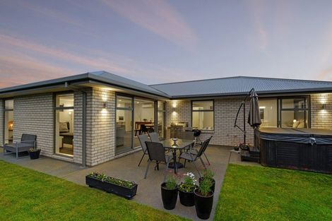 Photo of property in 7 Ciaran Close, Broomfield, Christchurch, 8042