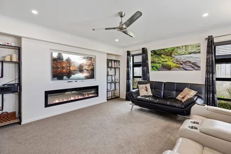 Photo of property in 27 Leet Crescent, Papamoa Beach, Papamoa, 3118