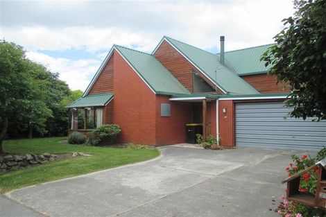 Photo of property in 44f Woodend Road, Woodend, 7610