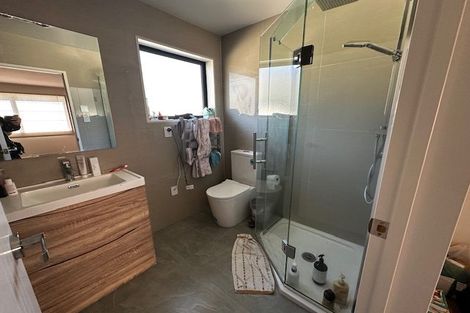 Photo of property in 24 Baumea Rise, Massey, Auckland, 0614