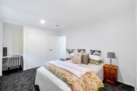 Photo of property in 12 San Casello Rise, Henderson, Auckland, 0612