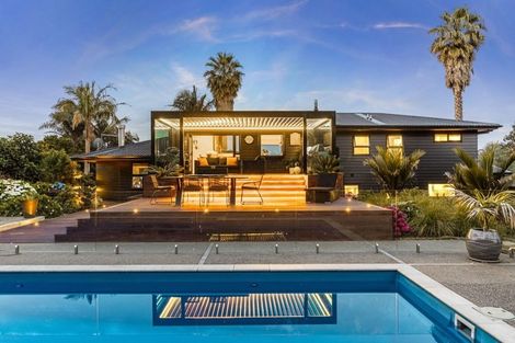 Photo of property in 1079 Kahikatea Flat Road, Waitoki, Kaukapakapa, 0871