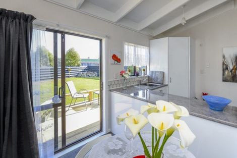 Photo of property in 4 Kirkcaldie Grove, Levin, 5510