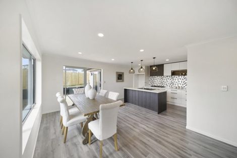 Photo of property in 38 Melgran Avenue, Papakura, 2110