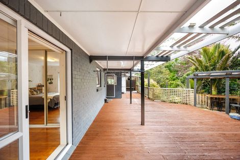 Photo of property in 140 Aokautere Drive, Fitzherbert, Palmerston North, 4410