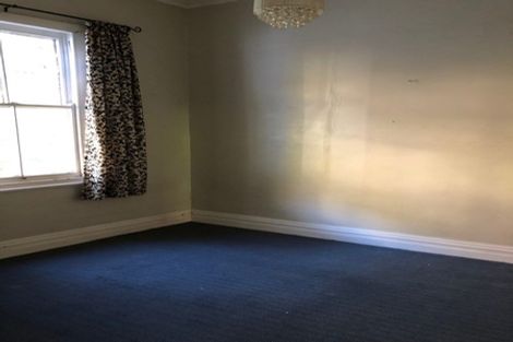 Photo of property in 121-123 Shakespeare Road, Bluff Hill, Napier, 4110