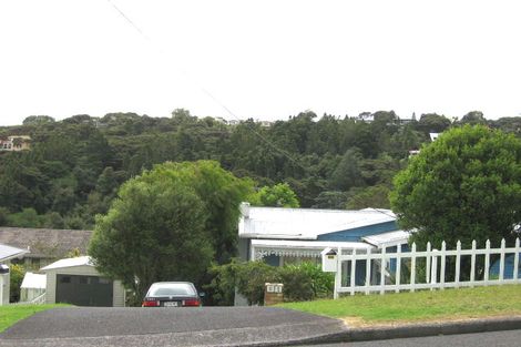 Photo of property in 65 Island Bay Road, Beach Haven, Auckland, 0626