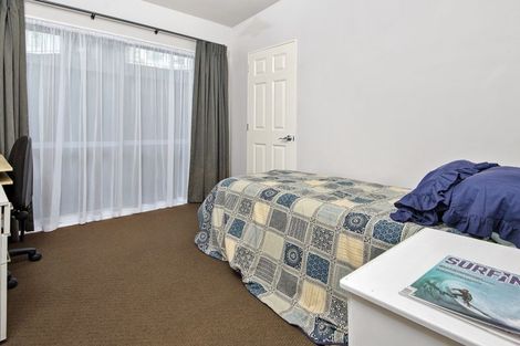 Photo of property in 4a Barberton Terrace, Red Hill, Papakura, 2110