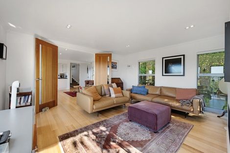 Photo of property in 7 Fenton Terrace, Cockle Bay, Auckland, 2014