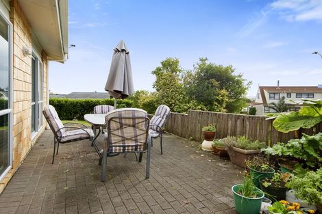 Photo of property in 4a Barberton Terrace, Red Hill, Papakura, 2110