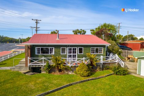 Photo of property in 1 Bath Street, Brighton, Dunedin, 9035