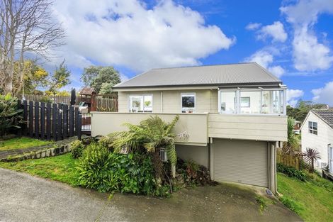 Photo of property in 1/28 Glen Vista Place, Bayview, Auckland, 0629
