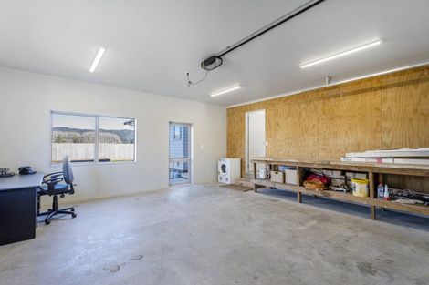 Photo of property in 42 Alf Simpson Drive, Whitianga, 3510