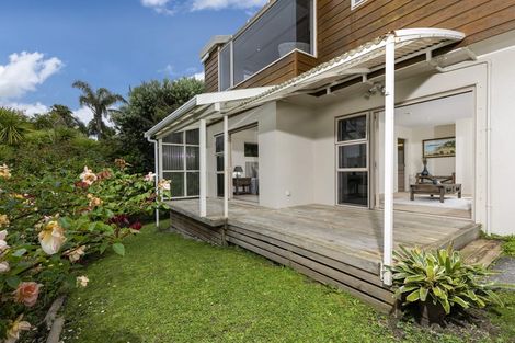 Photo of property in 45c Hyde Road, Rothesay Bay, Auckland, 0630