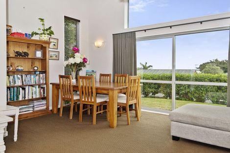 Photo of property in 4a Barberton Terrace, Red Hill, Papakura, 2110