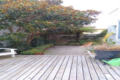 Photo of property in 247 Carrington Street, Vogeltown, New Plymouth, 4310