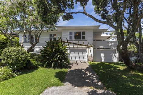 Photo of property in 35 Kawerau Avenue, Devonport, Auckland, 0624