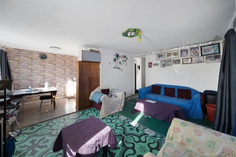 Photo of property in 22 Watchfield Close, Mangere, Auckland, 2022