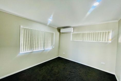 Photo of property in 1/2 Cameron Street, Papakura, 2110