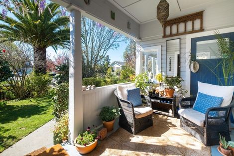 Photo of property in 8 Greenwood Road, Havelock North, 4130