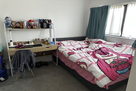 Photo of property in 113e Sycamore Drive, Sunnynook, Auckland, 0620