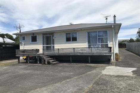 Photo of property in 805 Te Atatu Road, Te Atatu Peninsula, Auckland, 0610