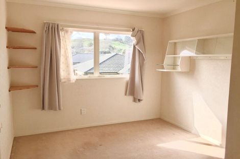 Photo of property in 17 Emmerdale Avenue, Papakura, 2110