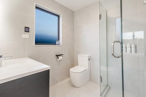 Photo of property in 24a Lumbarda Drive, Kumeu, 0810