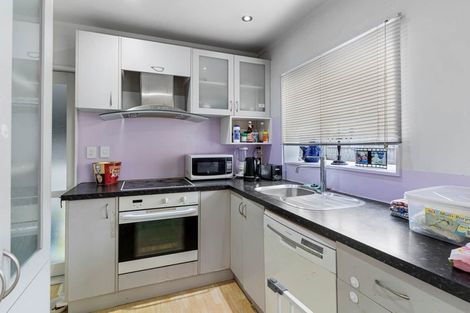 Photo of property in 20a Nogat Avenue, Papatoetoe, Auckland, 2024