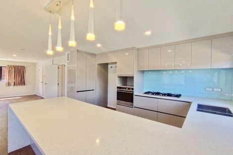 Photo of property in 3a Crystal Avenue, Glendene, Auckland, 0602