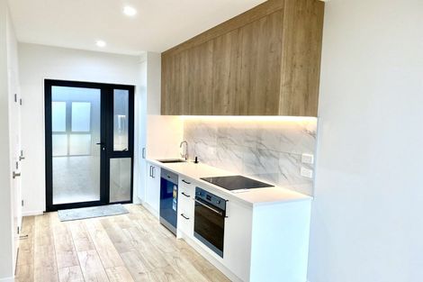 Photo of property in 8/6 Kereru Street, Henderson, Auckland, 0612