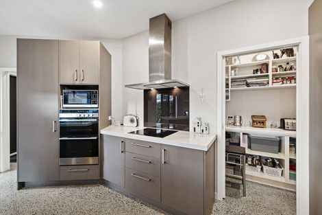 Photo of property in 14 Hamon Place, Pukehangi, Rotorua, 3015