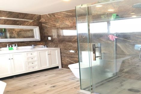 Photo of property in 19 Headland Drive, Long Bay, Auckland, 0630